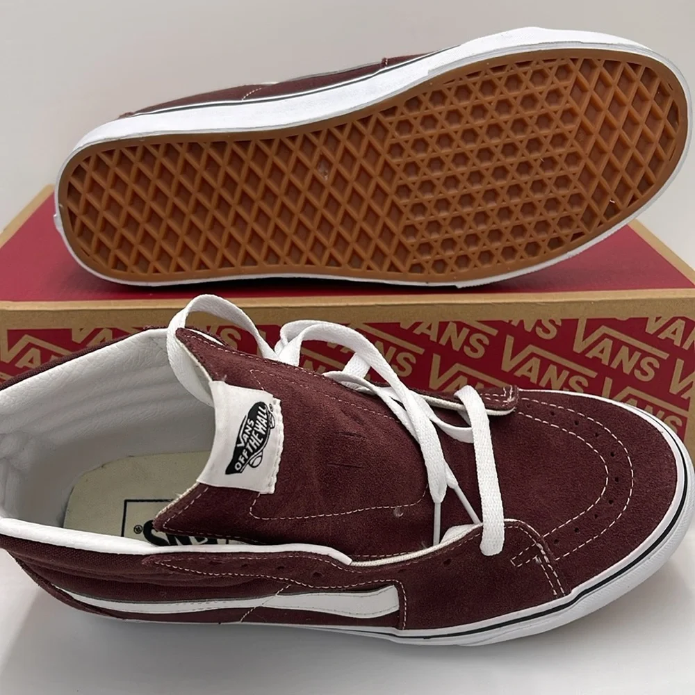 Vans Men’s Color Theory Bitter Chocolate
VN0007NS7YO Sneakers - Picture 3 of 16